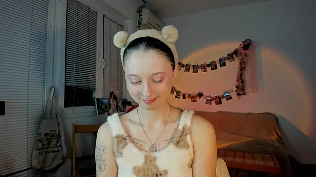 Snapshot of Jenny_darling_love chatting on March 2025 07:36:01 PM Jenny darling love online show from March 2025 07:36:01 PM