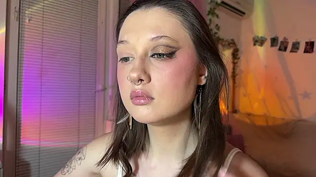 Snapshot of Jenny_darling_love chatting on June 2026 08:26:02 PM Jenny darling love online show from June 2026 08:26:02 PM