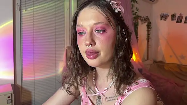 Snapshot of Jenny_darling_love chatting on July 2026 07:01:02 PM Jenny darling love online show from July 2026 07:01:02 PM