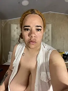 La Crespa x online show from January 2026 02:00:01 PM