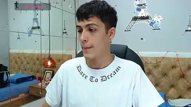 SkinnyBoy  online show from January 2025 12:35:01 PM