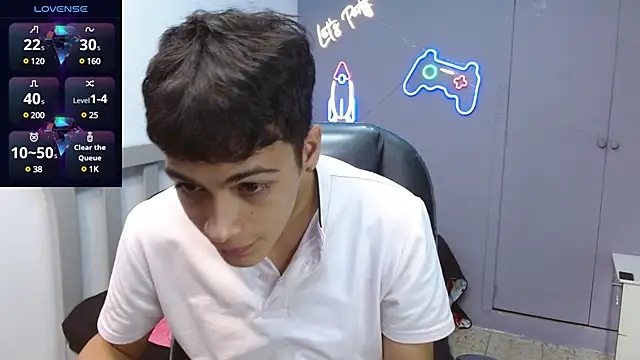 SkinnyBoy  online show from January 2025 03:21:01 PM