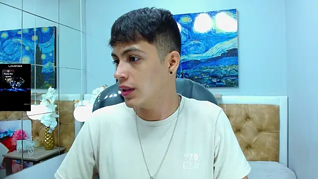 Snapshot of SkinnyBoy_ chatting on October 2025 12:36:02 PM SkinnyBoy online show from October 2025 12:36:02 PM