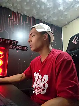 Snapshot of Jhonyblack_1 chatting on November 2025 05:57:02 PM Jhonyblack 1 online show from November 2025 05:57:02 PM