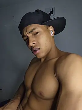 Jhonyblack 1 online show from April 2026 01:01:02 AM