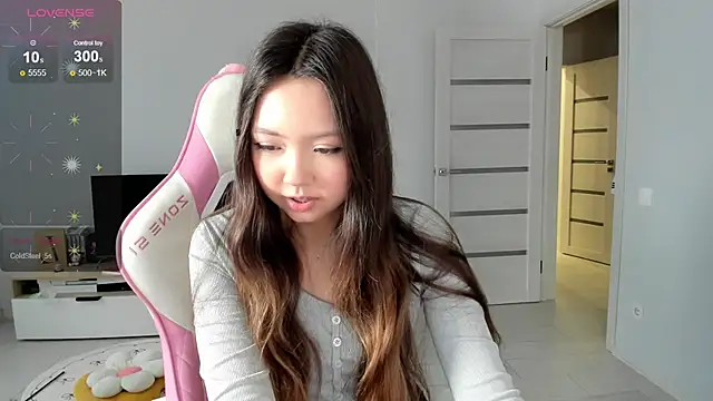 Fluffy Rose online show from July 2026 01:25:02 AM