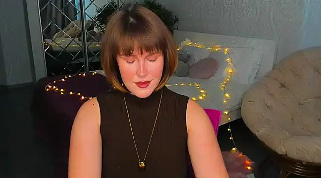 Snapshot of mirrorofsoul chatting on December 2024 06:11:02 AM mirrorofsoul online show from December 2024 06:11:02 AM