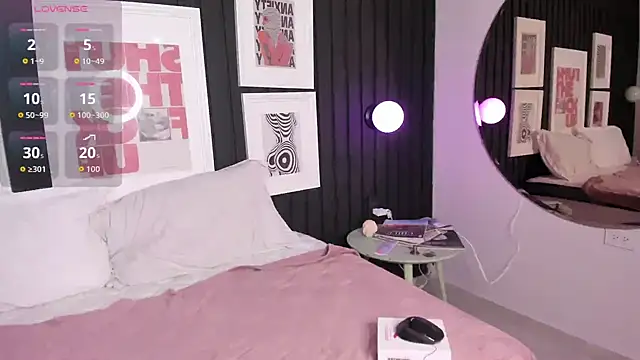 Kayla stern  online show from November 2025 11:10:01 AM