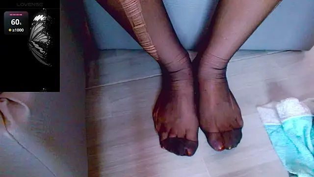 Snapshot of sara-bbc-dominant chatting on February 2025 01:12:02 AM sara-bbc-dominant online show from February 2025 01:12:02 AM