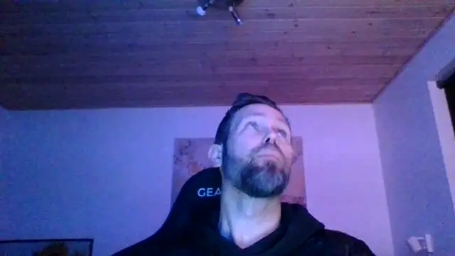 Snapshot of Gotta1 chatting on December 2024 05:44:01 PM Gotta1 online show from December 2024 05:44:01 PM