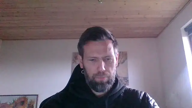 Snapshot of Gotta1 chatting on January 2025 12:42:01 PM Gotta1 online show from January 2025 12:42:01 PM