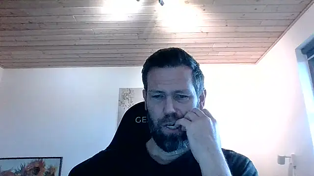 Snapshot of Gotta1 chatting on January 2025 10:39:01 AM Gotta1 online show from January 2025 10:39:01 AM