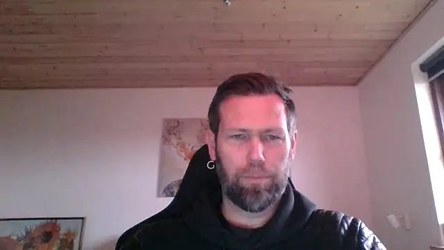 Snapshot of Gotta1 chatting on January 2025 12:10:01 PM Gotta1 online show from January 2025 12:10:01 PM