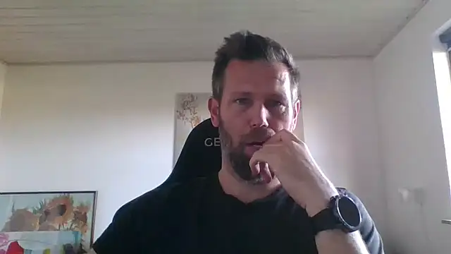 Snapshot of Gotta1 chatting on October 2025 12:13:02 PM Gotta1 online show from October 2025 12:13:02 PM