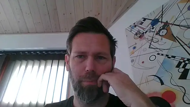 Snapshot of Gotta1 chatting on November 2025 11:09:02 AM Gotta1 online show from November 2025 11:09:02 AM