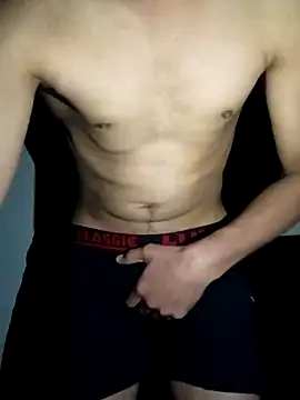 xyrus  online show from January 2025 06:31:01 PM