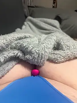 honeyyy24 online show from February 2025 06:48:01 PM