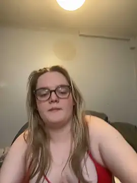 honeyyy24 online show from February 2025 05:48:01 PM