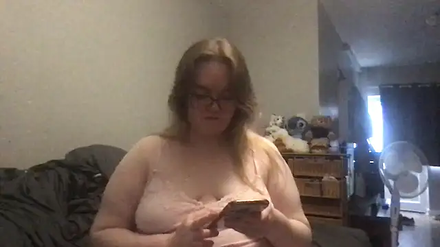 honeyyy24 online show from October 2025 10:35:02 AM