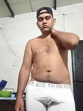 travieso2893 online show from September 2025 07:14:02 AM