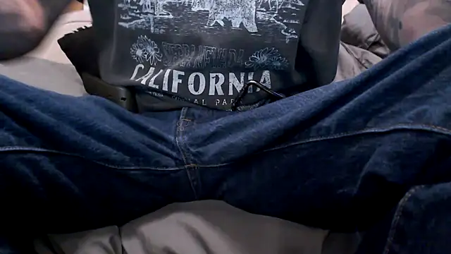 JohnnyKorrupt  online show from October 2025 10:06:01 AM