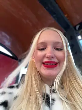 Milkyy wway online show from February 2025 07:40:01 AM