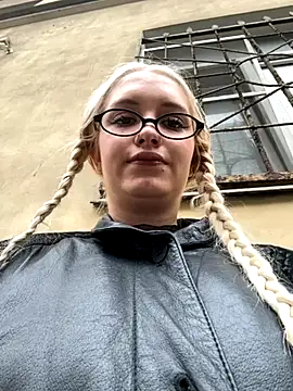 Milkyy wway online show from October 2025 07:26:02 AM