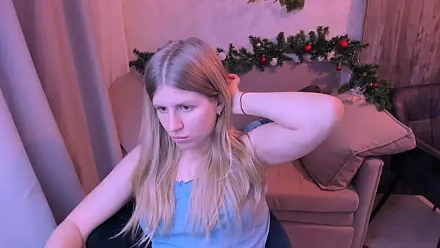 Snapshot of kirraa_ chatting on December 2024 10:07:02 PM kirraa  online show from December 2024 10:07:02 PM