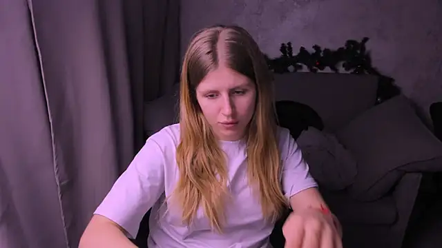 Snapshot of kirraa_ chatting on January 2025 09:08:02 PM kirraa  online show from January 2025 09:08:02 PM