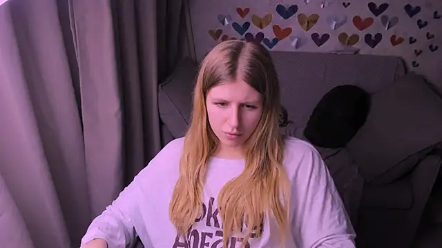 Snapshot of kirraa_ chatting on February 2025 10:42:01 PM kirraa  online show from February 2025 10:42:01 PM