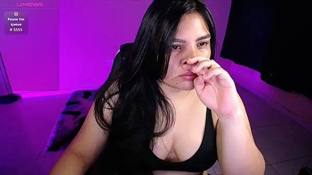 Snapshot of goddess_valXX chatting on June 2026 10:32:02 AM goddess valXX online show from June 2026 10:32:02 AM