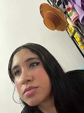 melyescobar online show from December 2024 02:42:02 PM