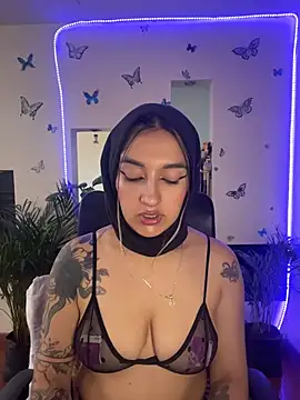 Lia-mitch online show from July 2026 07:12:02 PM