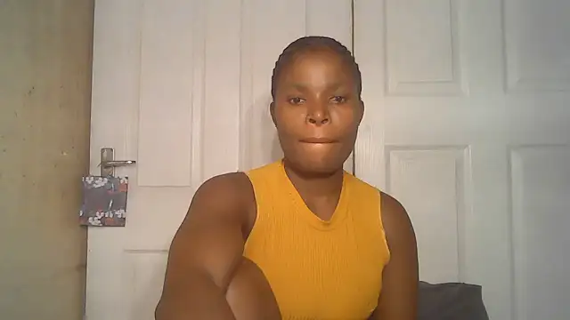 Snapshot of Smoochy_ chatting on December 2024 04:18:01 AM Smoochy online show from December 2024 04:18:01 AM