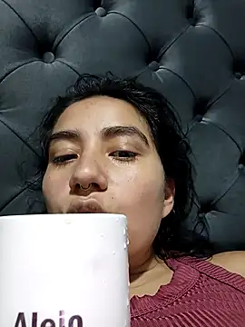 Hellen Alex online show from February 2025 09:00:01 PM