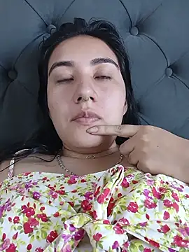 Hellen Alex online show from January 2026 01:05:02 PM