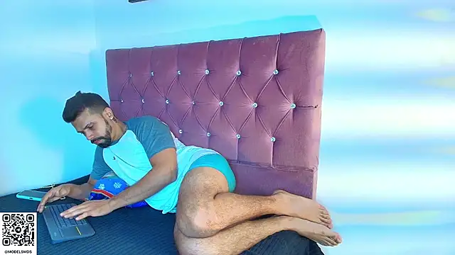 max ashley mds online show from December 2025 01:40:02 PM