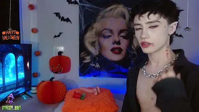 Snapshot of maxiy_001 chatting on October 2025 06:01:01 AM maxiy 001 online show from October 2025 06:01:01 AM