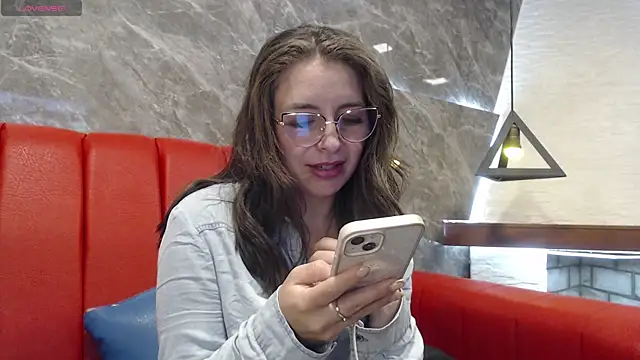  isaabellaa online show from March 2025 05:45:01 PM