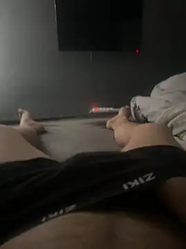 Snapshot of kleinerdixk chatting on February 2025 10:04:01 AM kleinerdixk online show from February 2025 10:04:01 AM