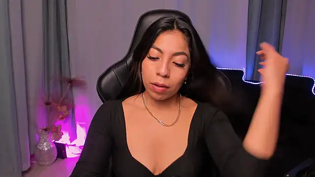 Mia Gothzx online show from December 2024 03:37:01 PM