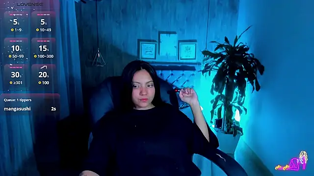 Snapshot of miichael_black chatting on January 2025 11:39:01 PM miichael black online show from January 2025 11:39:01 PM