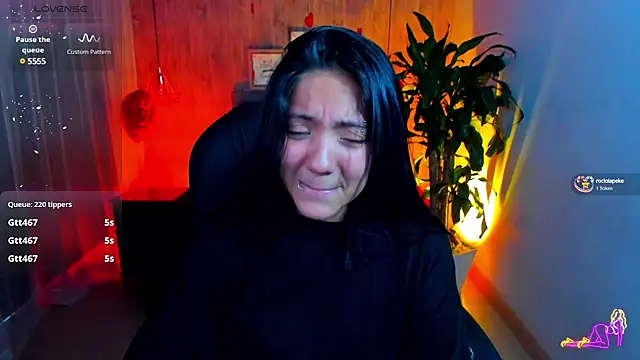 Snapshot of miichael_black chatting on February 2025 06:05:01 PM miichael black online show from February 2025 06:05:01 PM