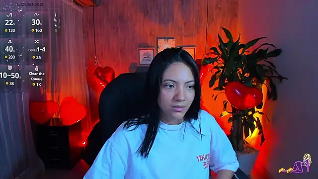 Snapshot of miichael_black chatting on February 2025 01:18:02 PM miichael black online show from February 2025 01:18:02 PM