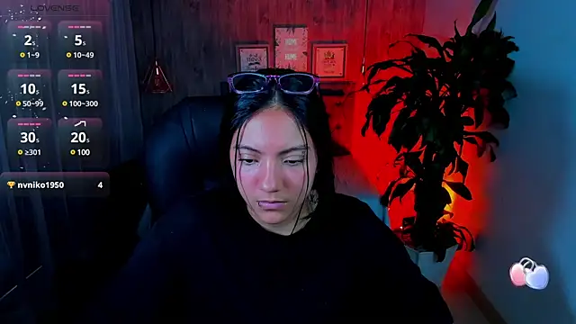 Snapshot of miichael_black chatting on March 2025 05:07:02 PM miichael black online show from March 2025 05:07:02 PM