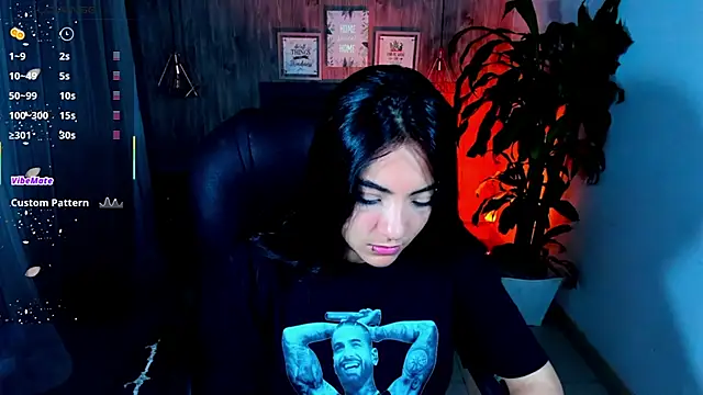 Snapshot of miichael_black chatting on October 2025 09:35:02 PM miichael black online show from October 2025 09:35:02 PM