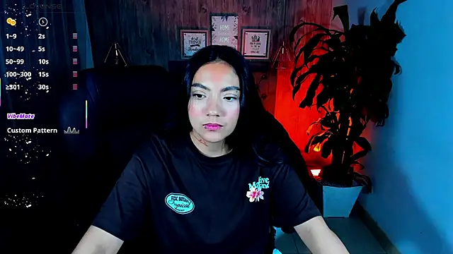 Snapshot of miichael_black chatting on October 2025 09:17:02 PM miichael black online show from October 2025 09:17:02 PM