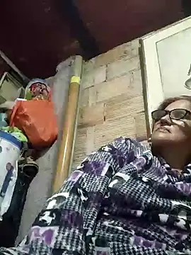 Edged Hot69 online show from January 2025 02:25:01 AM