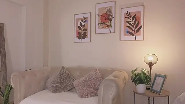 DahianaWalcott online show from March 2026 08:58:01 PM