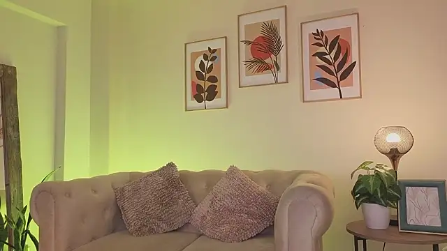 DahianaWalcott online show from March 2026 04:45:02 PM